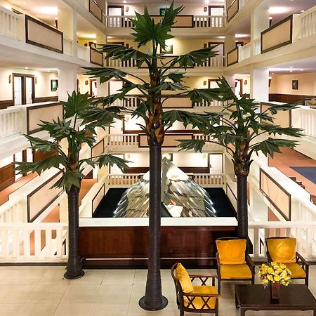 Royal Peninsula Hotel Chiangmai Chiang Mai Exterior foto